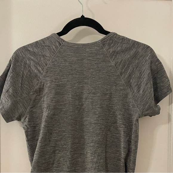 Athleta Momentum Seamless Tee - Picture 10 of 12